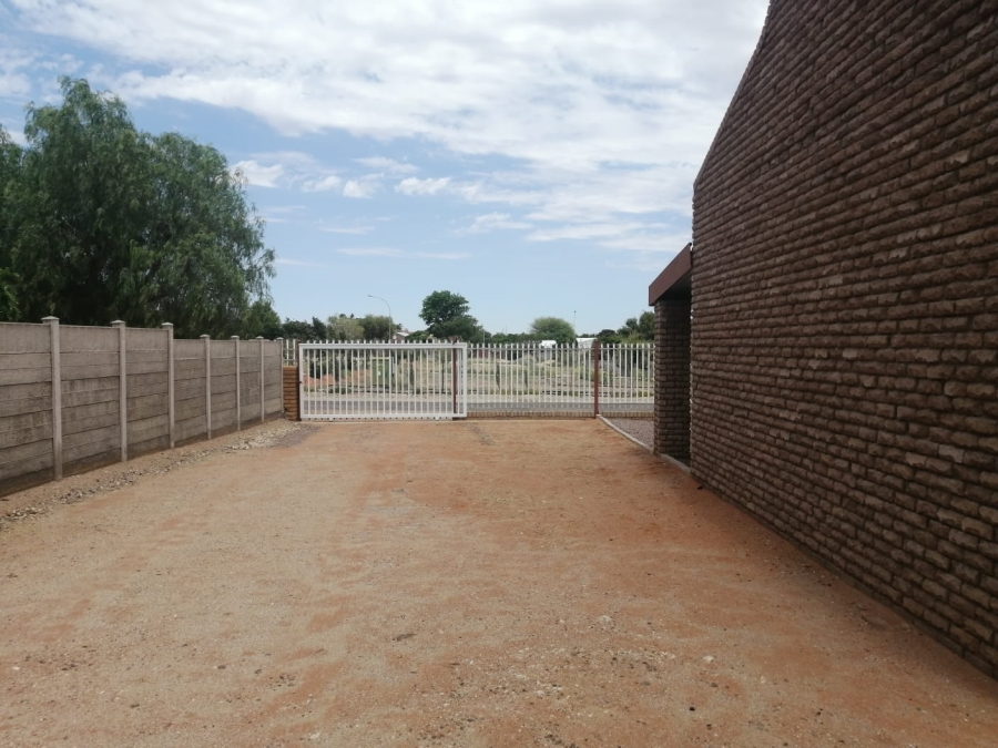 3 Bedroom Property for Sale in Keidebees Northern Cape